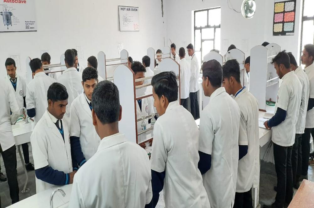 Pharmacy Practice & Hospital Clinical Pharmacy Lab